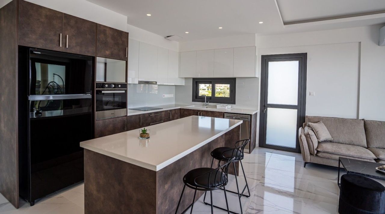 Penthouse in Limassol, Cyprus, 130 m² - picture 2