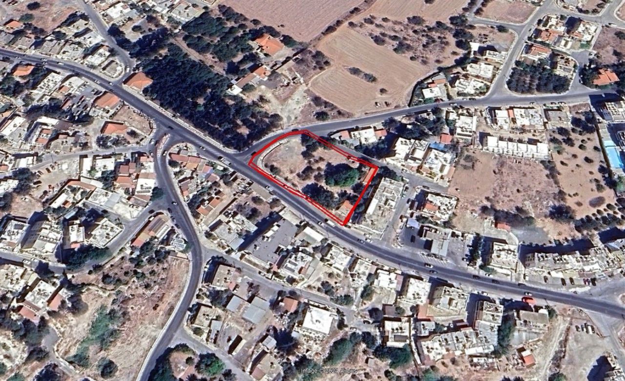 Terreno en Pafos, Chipre, 3 646 m² - imagen 2