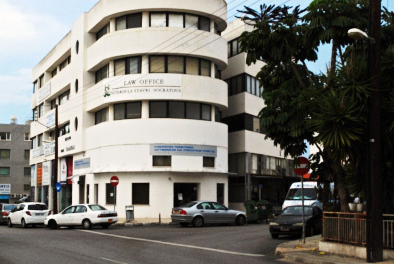 Tienda en Pafos, Chipre, 73 m² - imagen 2