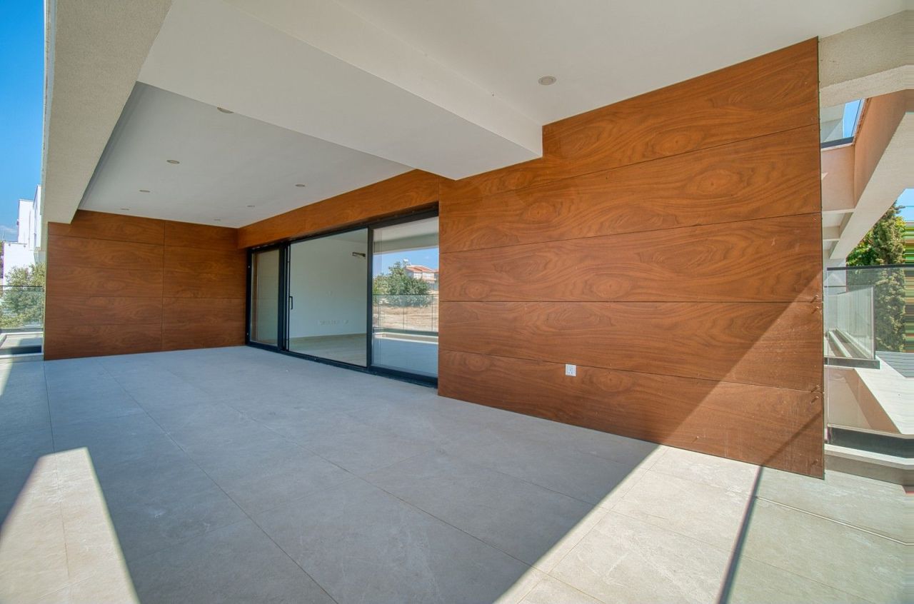 Apartment in Limassol, Cyprus, 132 m² - picture 2