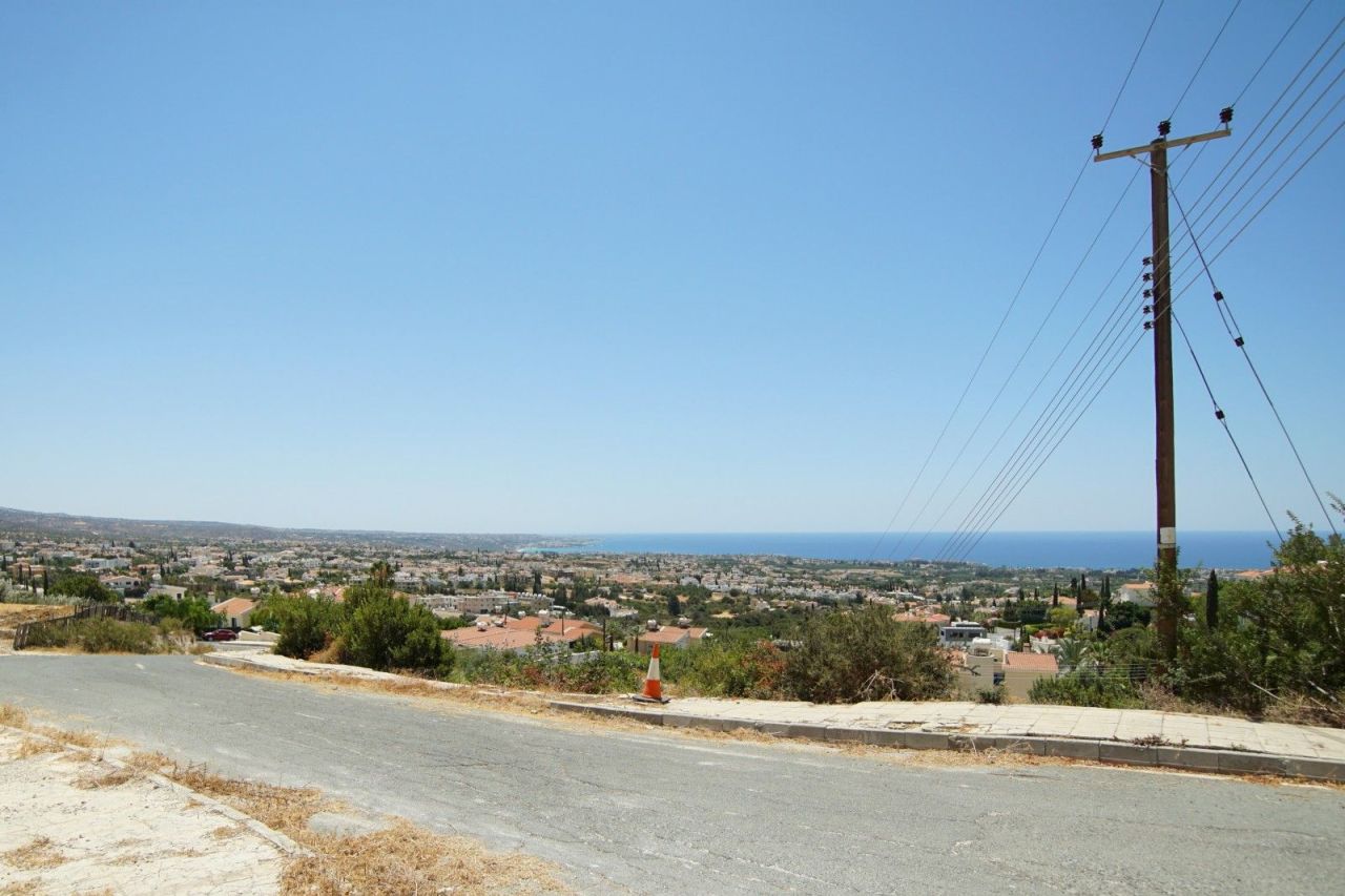 Land in Paphos, Cyprus, 3 200 m² - picture 2