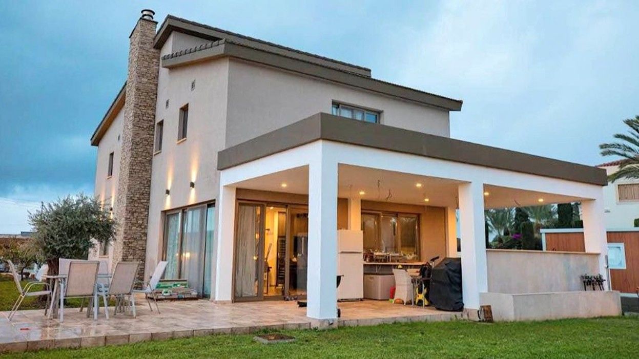 Villa in Limassol, Cyprus, 310 m² - picture 2