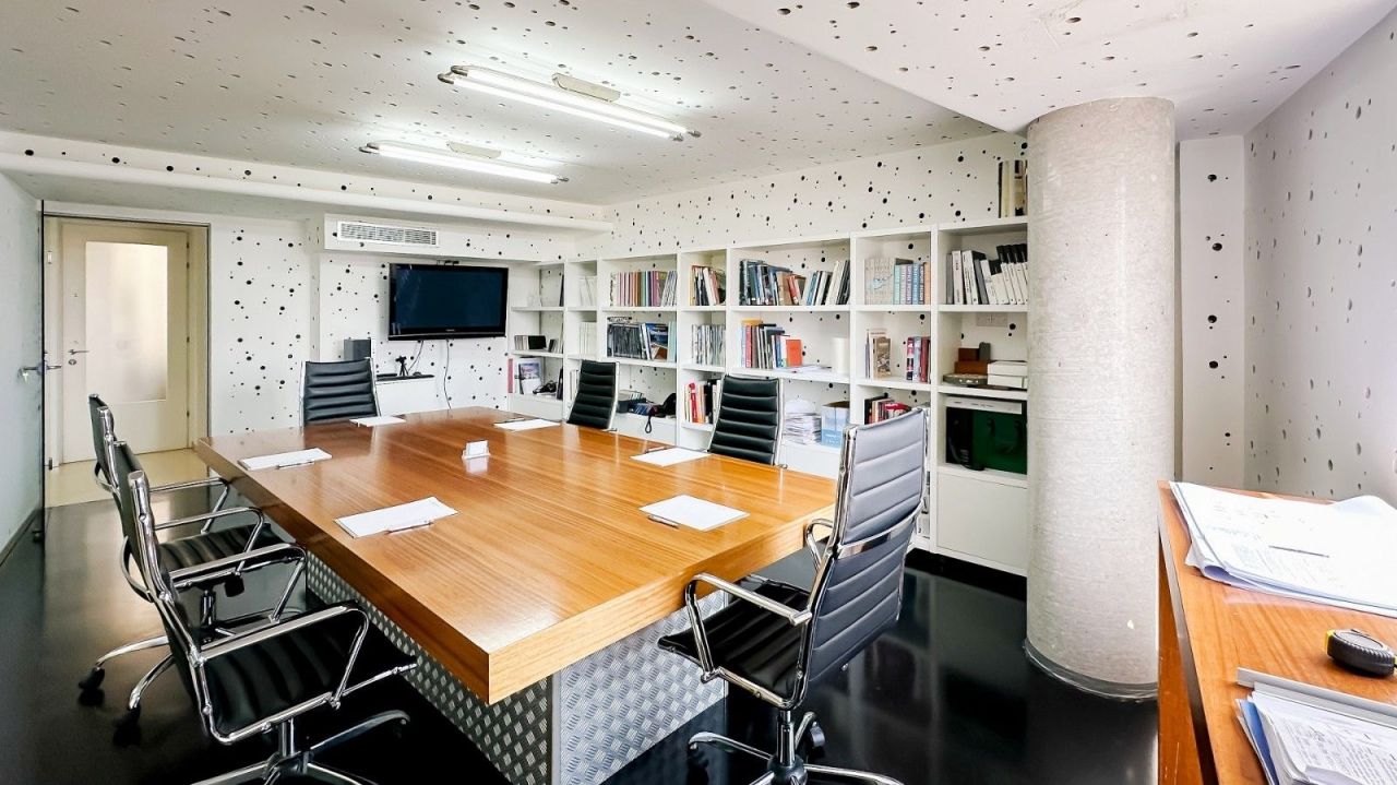 Ufficio a Larnaca, Cipro, 315 m² - foto 2