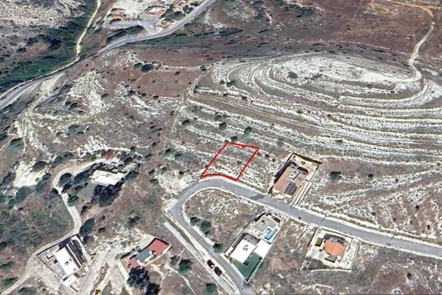 Terreno en Pafos, Chipre, 614 m² - imagen 2