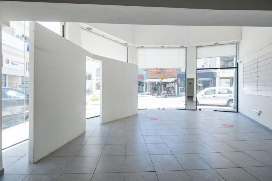 Propiedad comercial en Lárnaca, Chipre, 160 m² - imagen 2