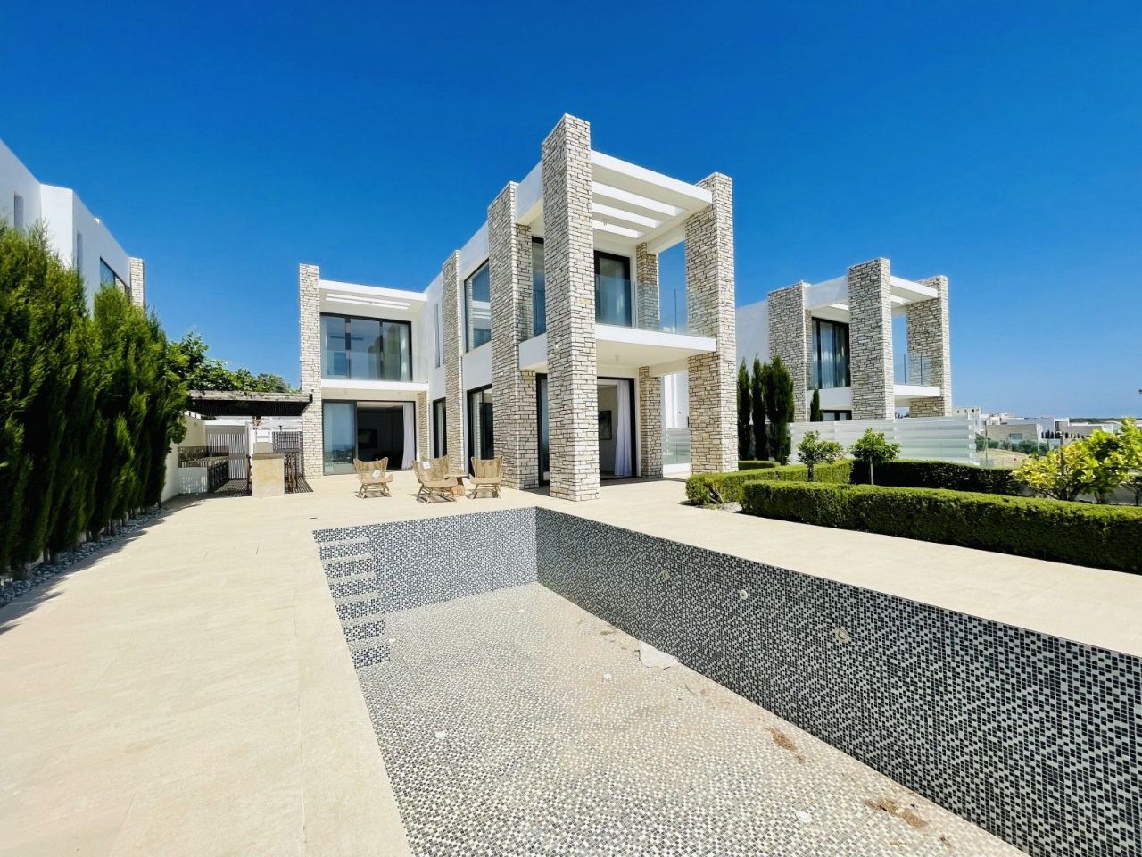 Villa in Paphos, Cyprus - picture 2