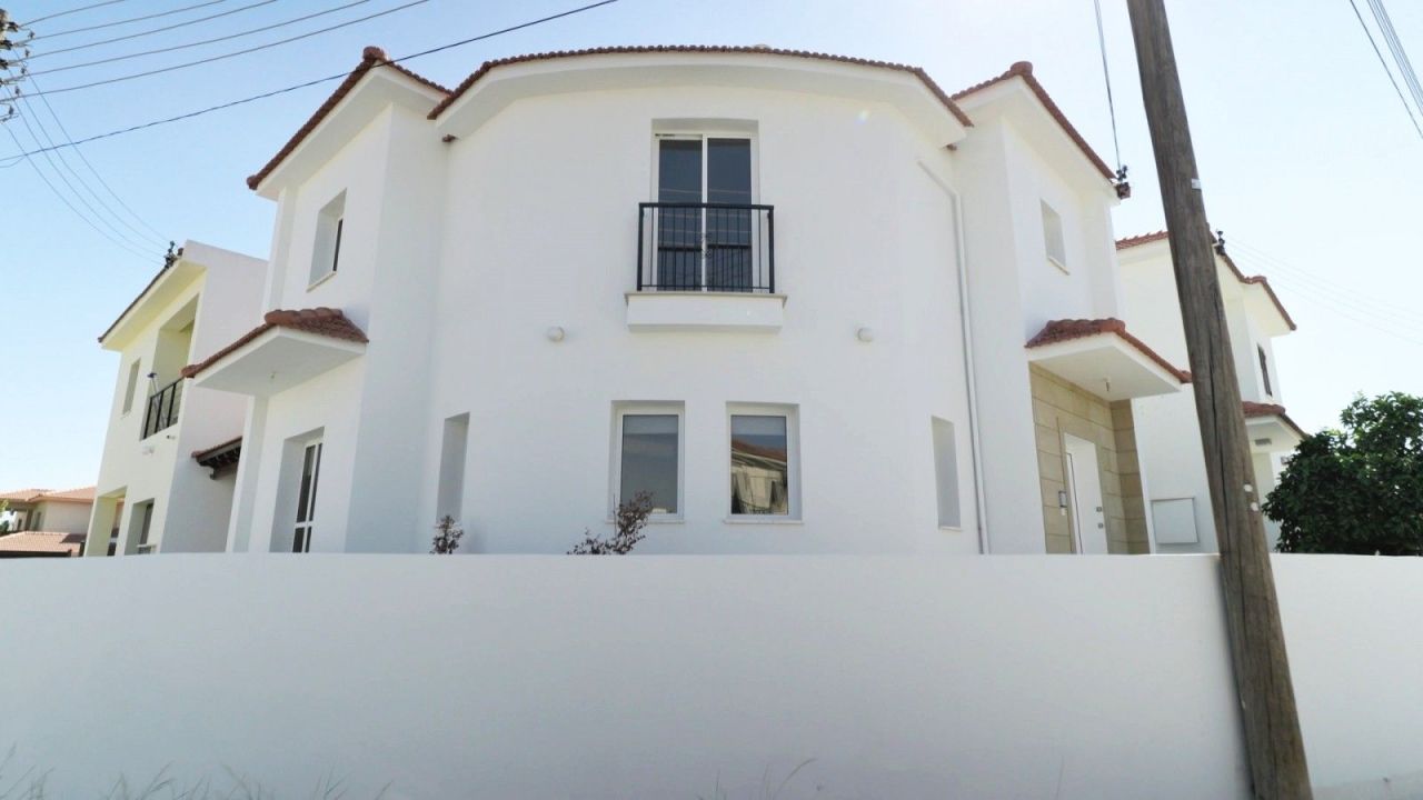 Villa in Larnaca, Cyprus, 200 m² - picture 2