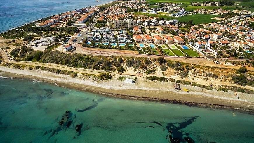 Terreno a Larnaca, Cipro, 6 689 m2 - foto 2