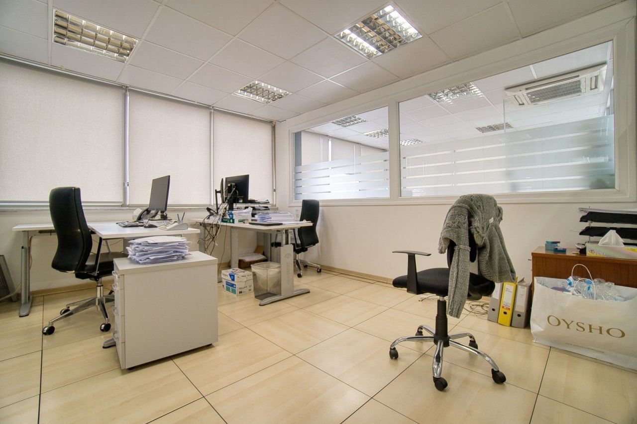 Ufficio a Limassol, Cipro, 850 m² - foto 2
