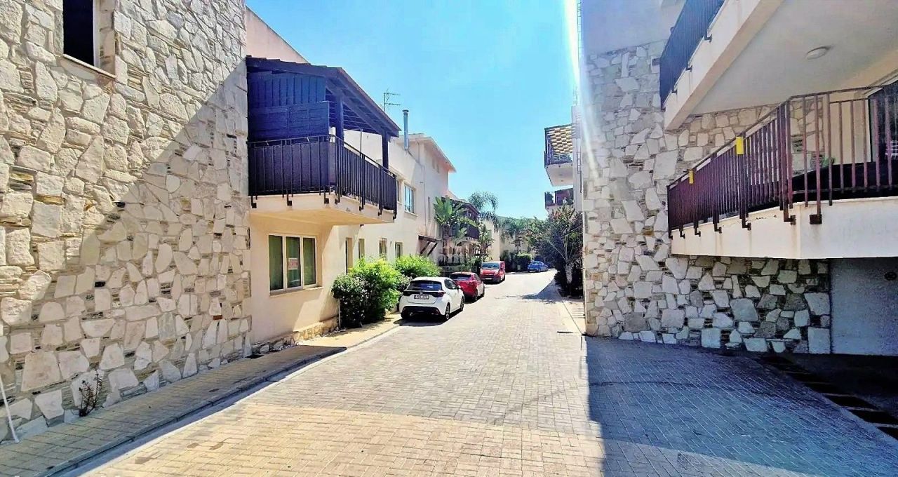 Apartamento en Lárnaca, Chipre, 200 m² - imagen 2