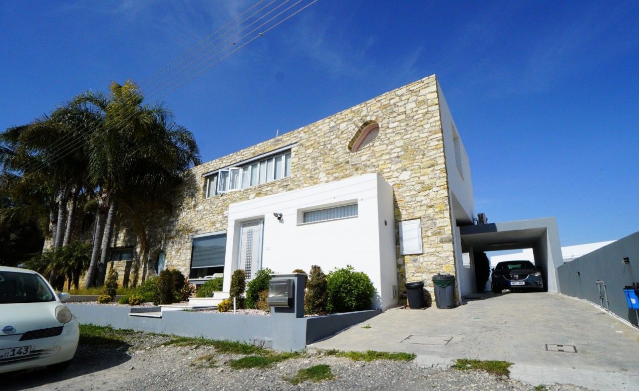 Villa à Larnaca, Chypre, 330 m² - image 2