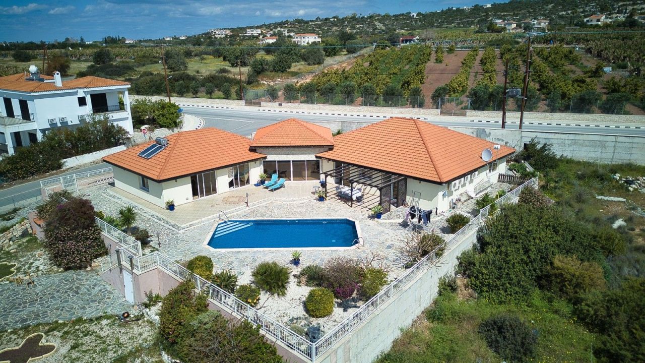 Villa en Pafos, Chipre, 276 m² - imagen 2