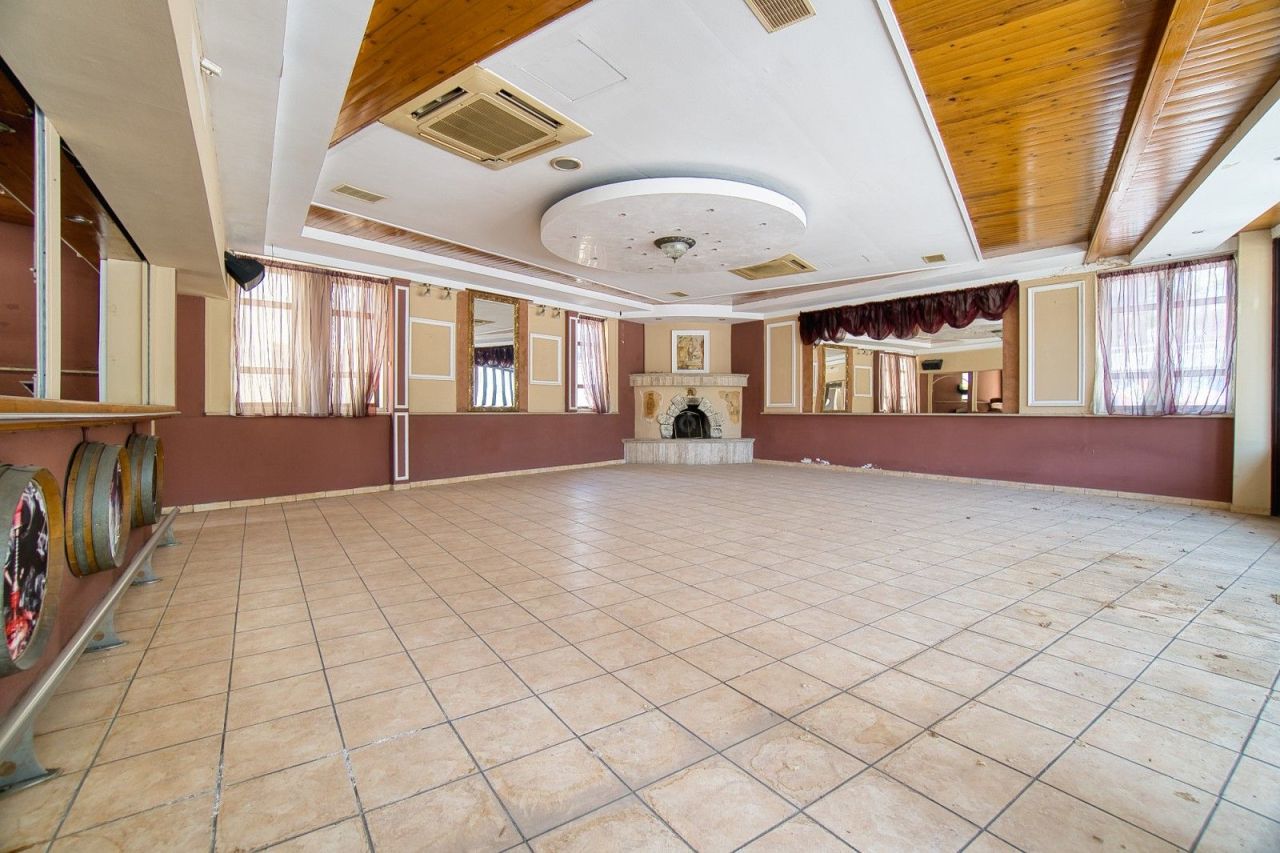 Cafetería, restaurante en Pafos, Chipre, 204 m² - imagen 2