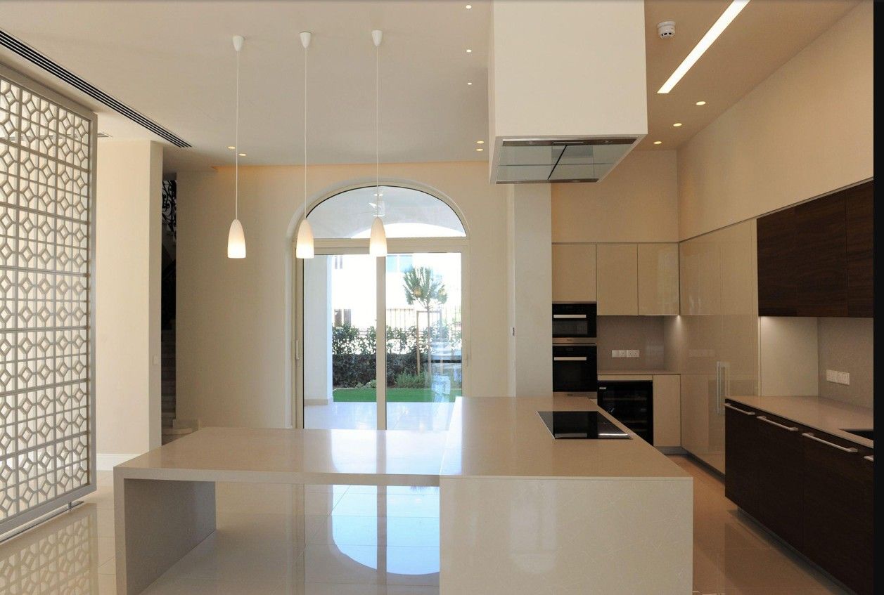 Villa en Lárnaca, Chipre, 676 m² - imagen 2