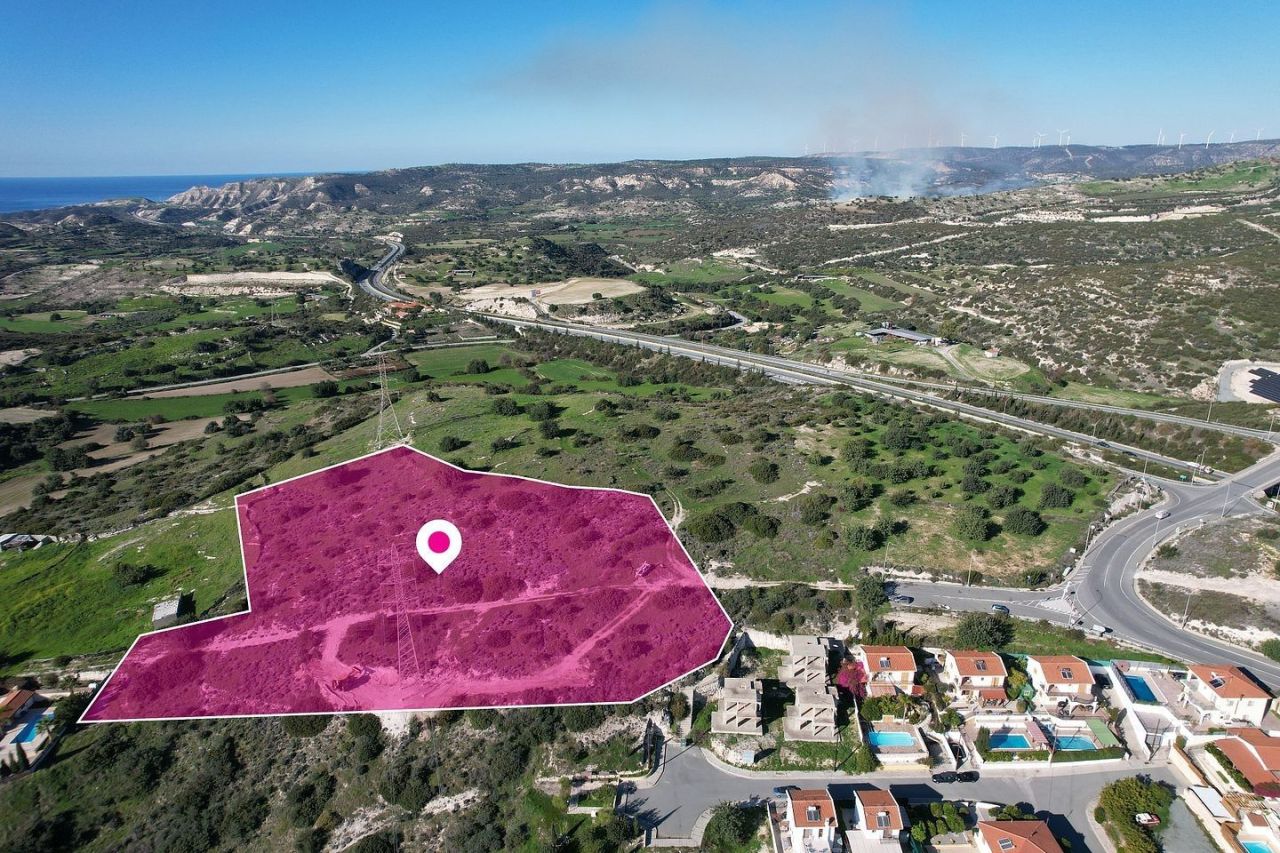 Land in Limassol, Cyprus, 11 372 m² - picture 2