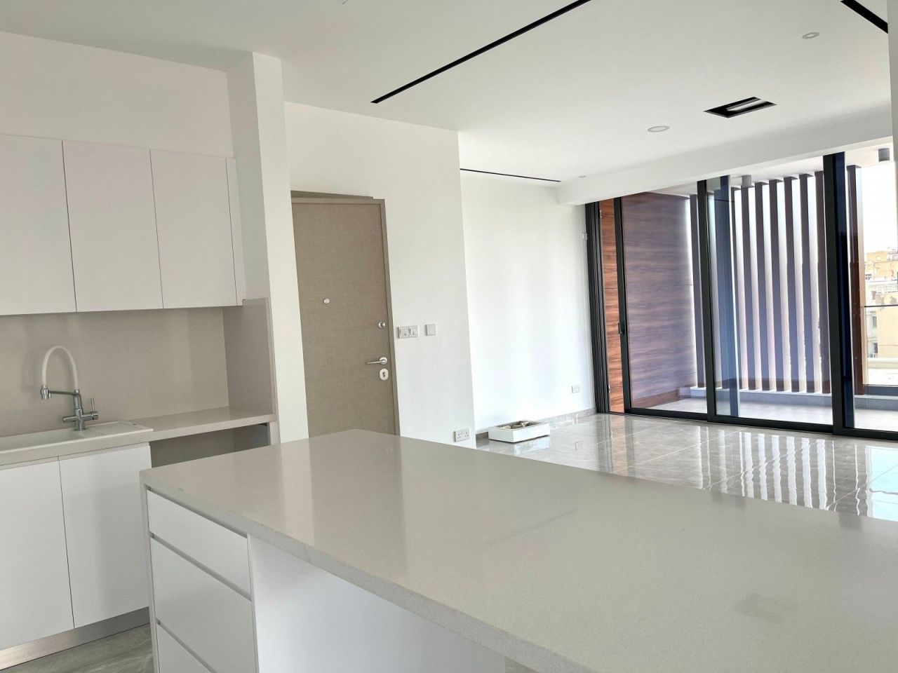 Apartment in Limassol, Cyprus, 123 m² - picture 2