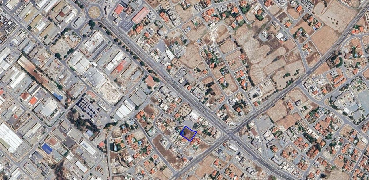 Land in Larnaca, Cyprus, 2 072 m² - picture 2