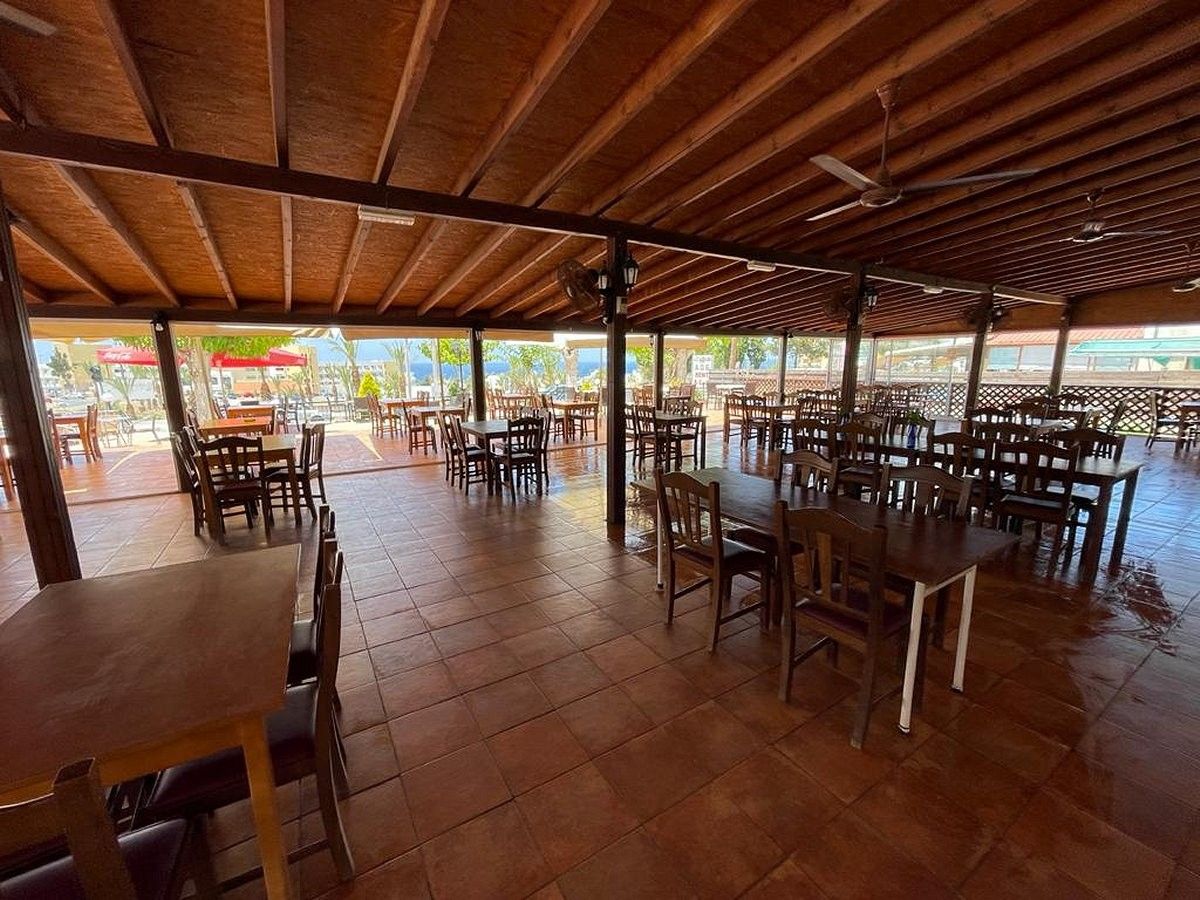 Commercial property in Paphos, Cyprus, 300 m² - picture 2