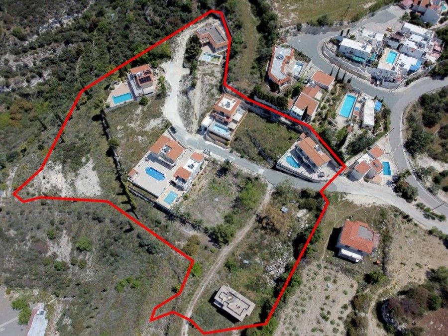 Terrain à Paphos, Chypre, 14 047 m² - image 2
