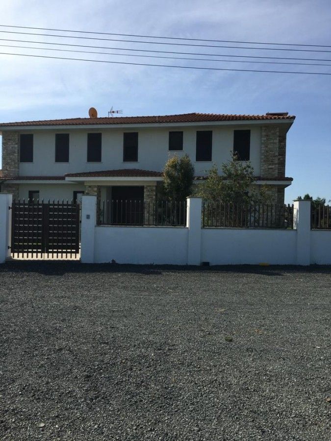 Villa in Larnaca, Cyprus, 640 m² - picture 2