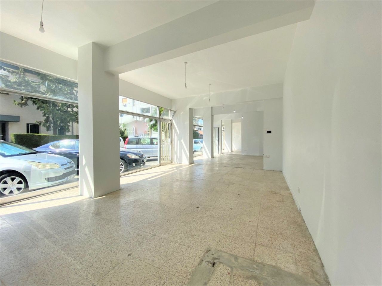 Geschäft in Limassol, Zypern, 105 m² - Foto 2