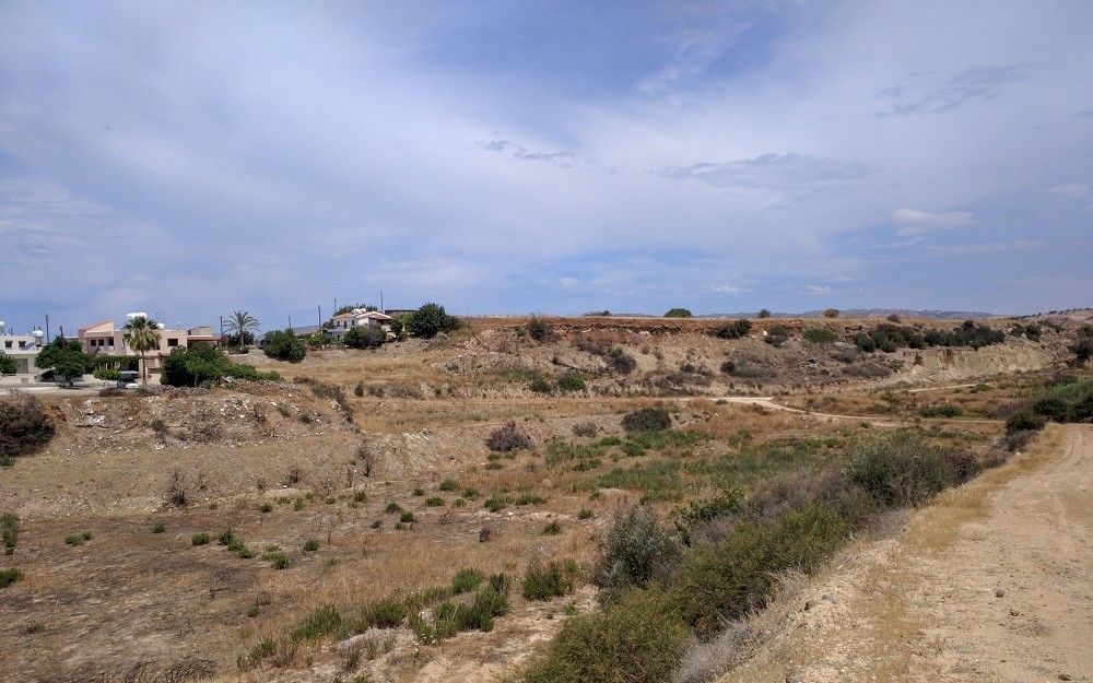 Land in Paphos, Cyprus, 25 753 m² - picture 2