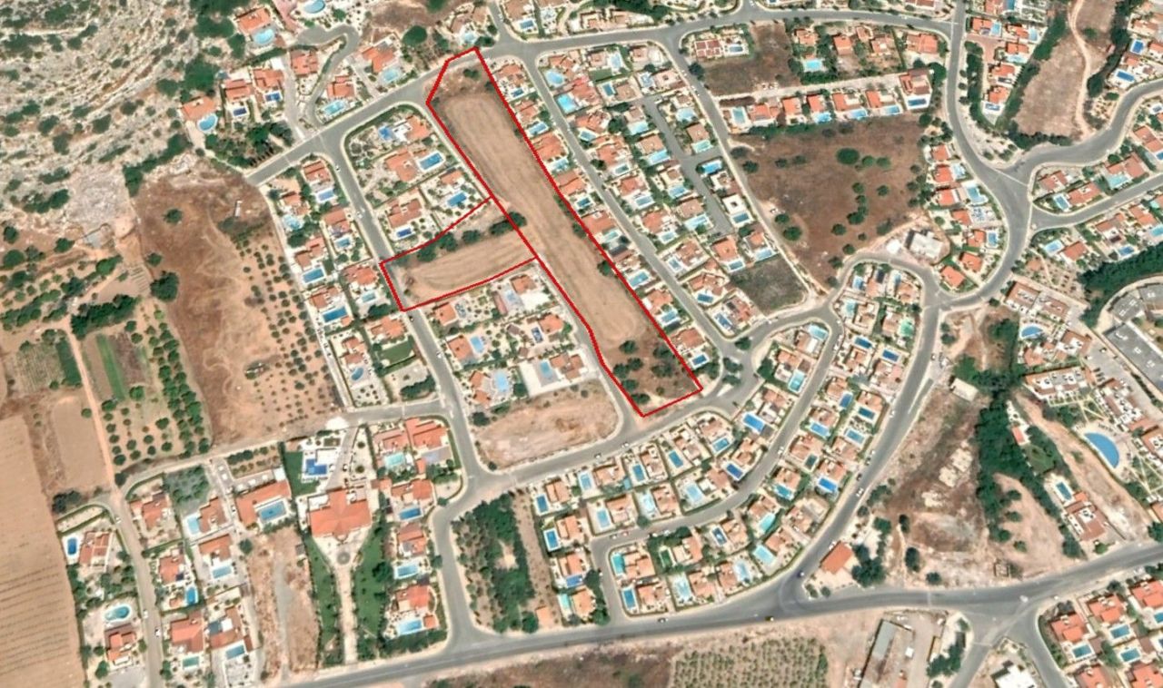 Terreno en Pafos, Chipre, 11 038 m² - imagen 2