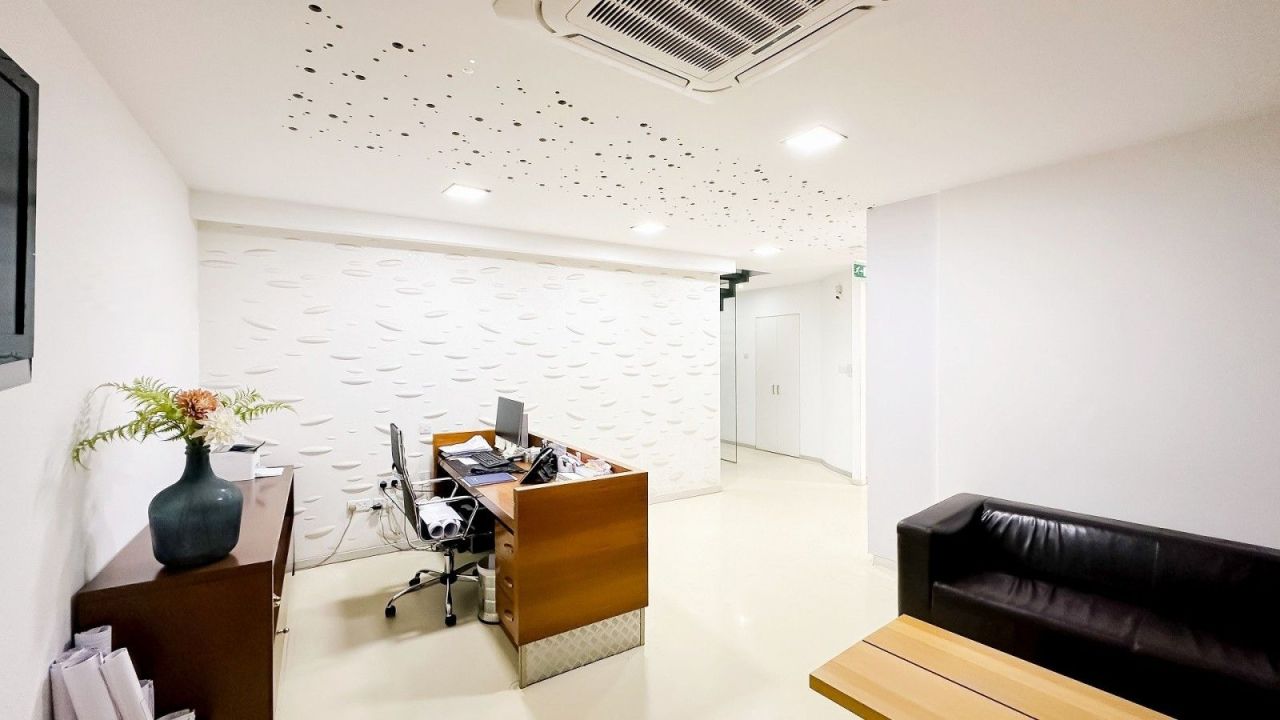 Ufficio a Larnaca, Cipro, 315 m² - foto 3
