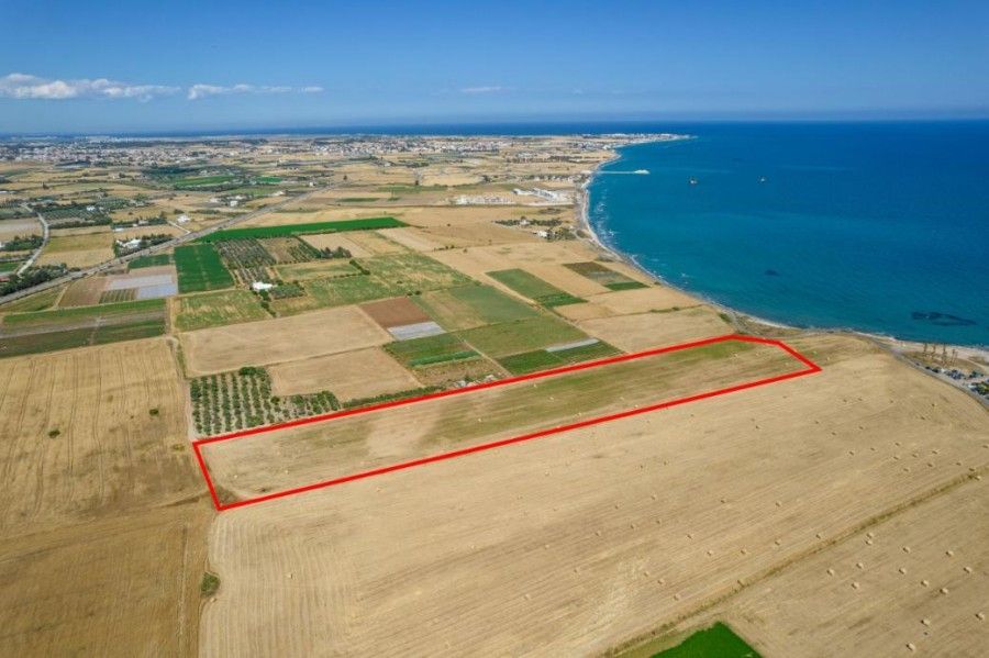 Land in Larnaca, Cyprus, 27 960 m² - picture 3