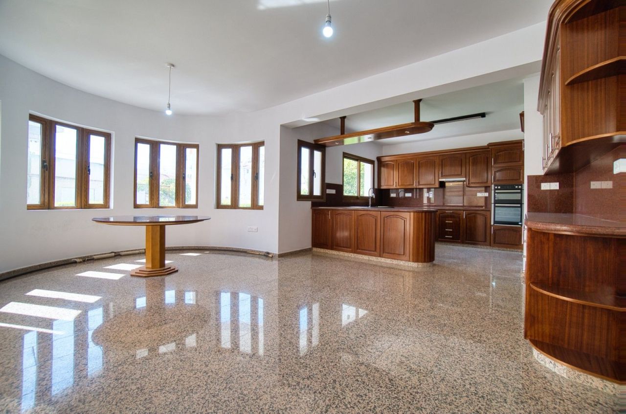 Villa a Limassol, Cipro, 540 m² - foto 3