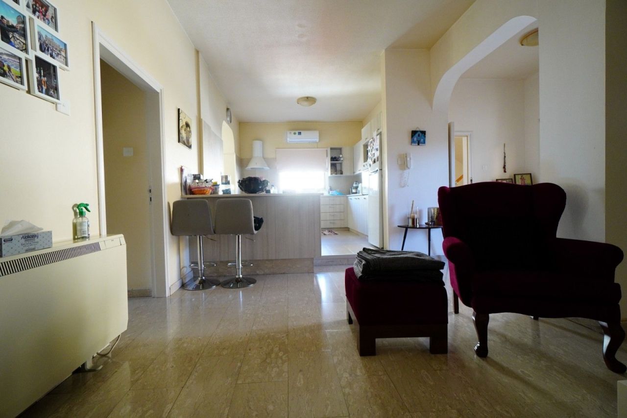 Propiedad comercial en Lárnaca, Chipre, 394 m² - imagen 3