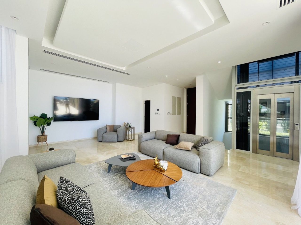 Villa in Paphos, Cyprus - picture 3