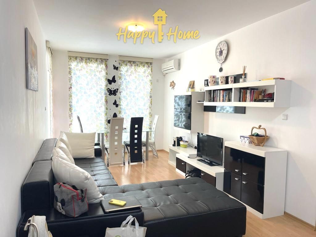 Appartement à Slantchev Briag, Bulgarie, 67 m² - image 1