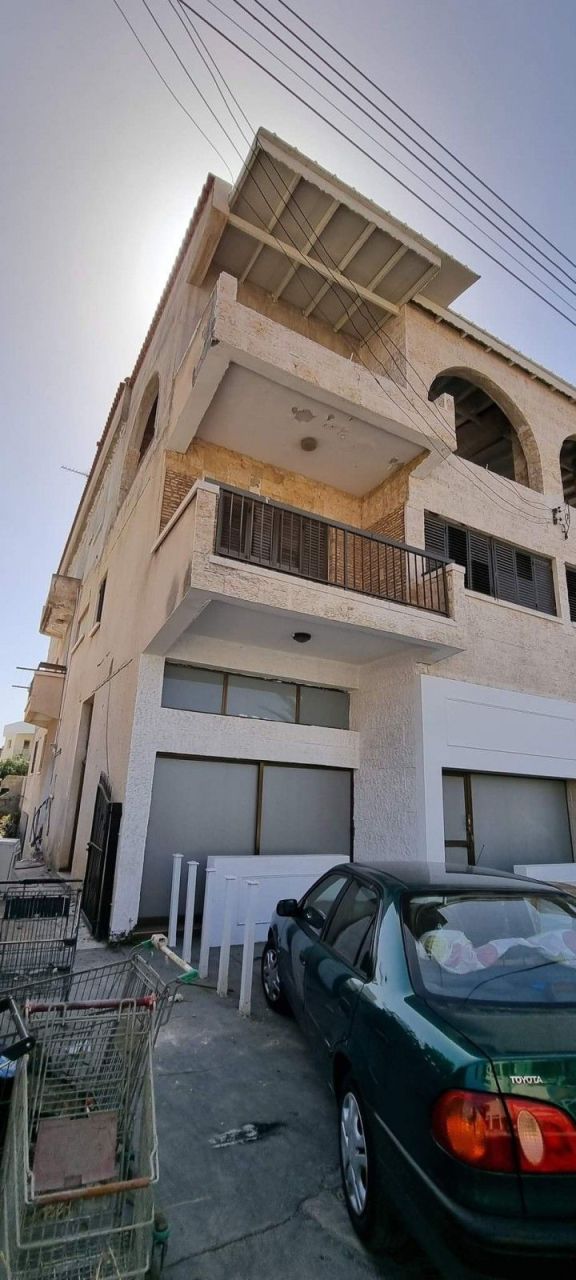 Commercial property in Paphos, Cyprus - picture 3