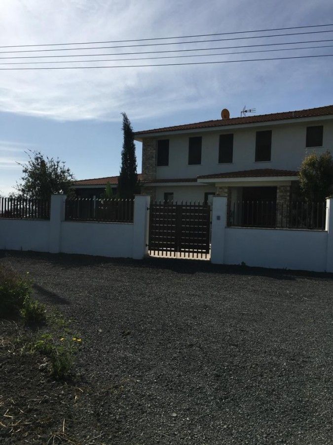 Villa in Larnaca, Cyprus, 640 m² - picture 3