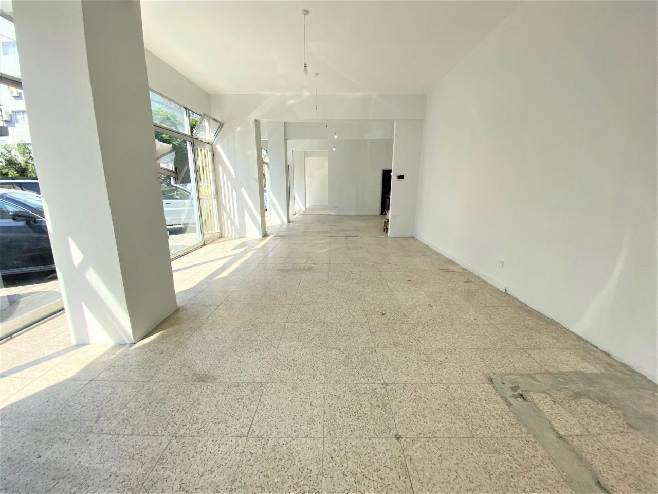 Geschäft in Limassol, Zypern, 105 m² - Foto 3