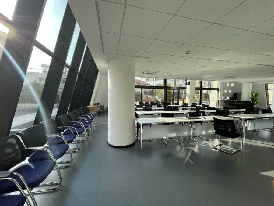 Office in Limassol, Cyprus, 1 800 m² - picture 3