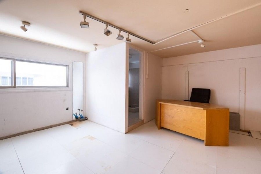 Propiedad comercial en Lárnaca, Chipre, 160 m² - imagen 3
