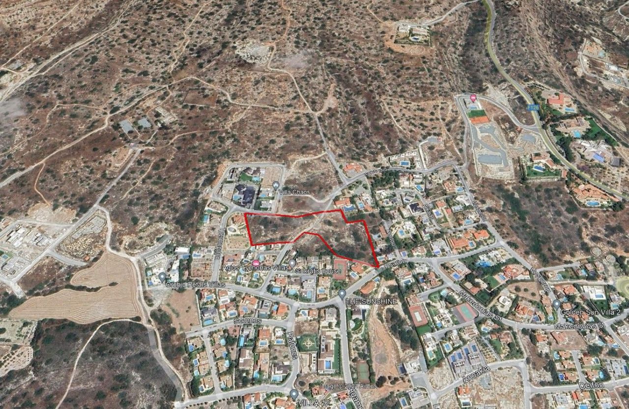 Land in Limassol, Cyprus, 12 141 m² - picture 3