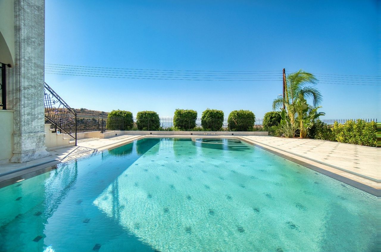 Villa a Limassol, Cipro, 610 m² - foto 3