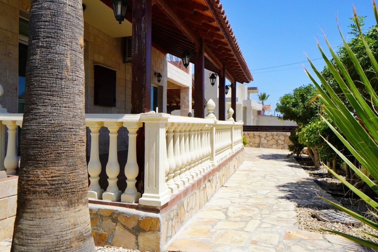 Villa a Larnaca, Cipro, 310 m² - foto 4