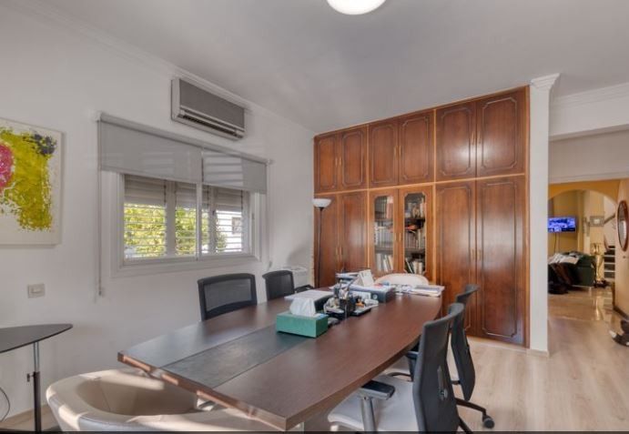 Villa en Lárnaca, Chipre, 566 m² - imagen 4