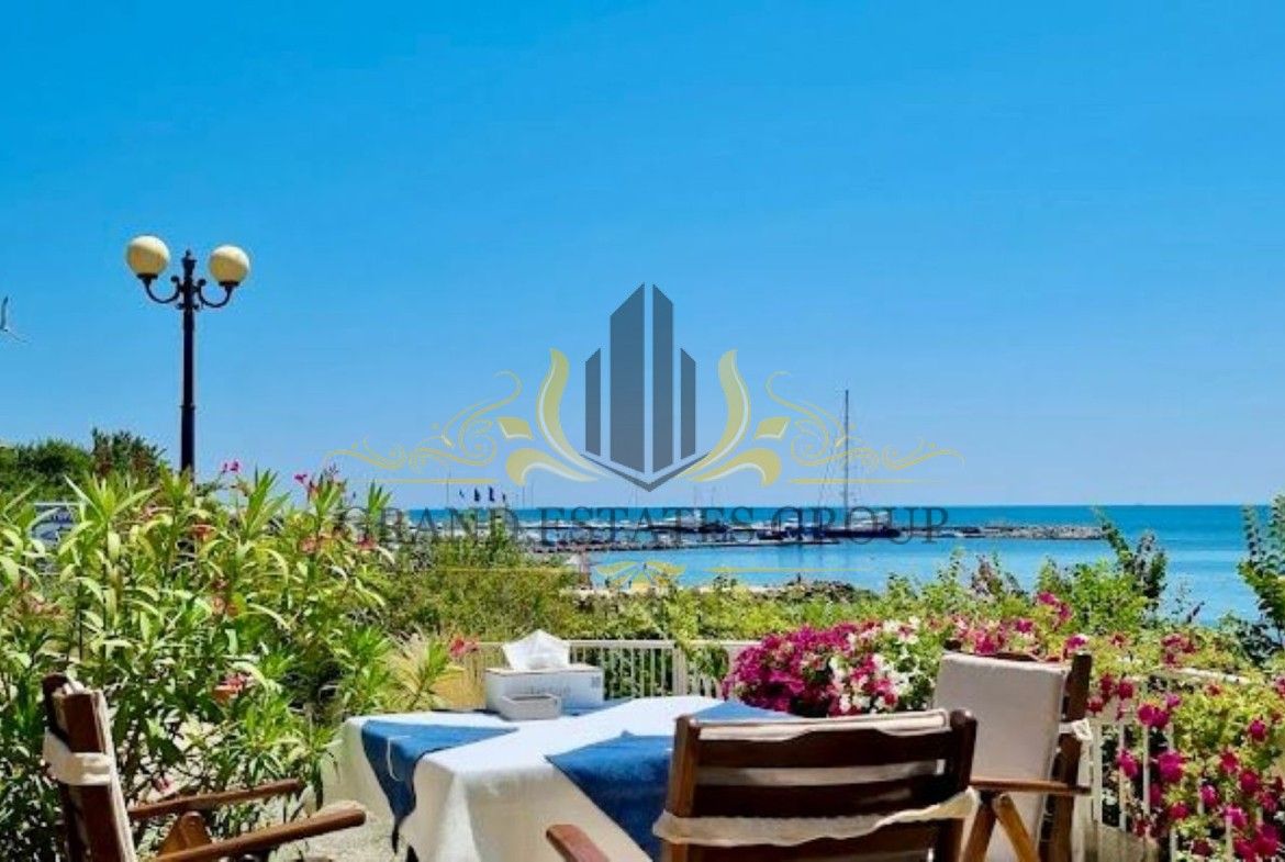 Hotel en Sveti Vlas, Bulgaria, 565 m² - imagen 1