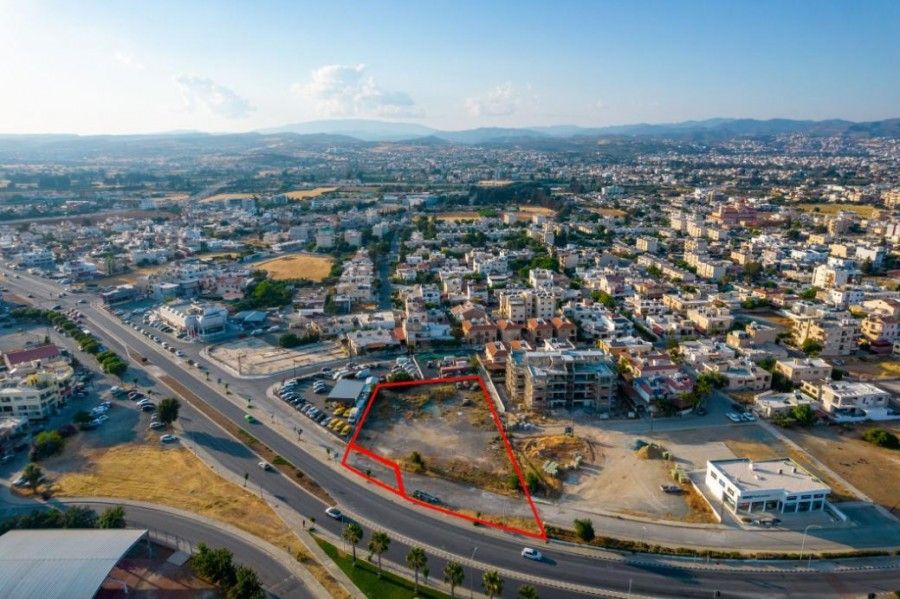Terreno a Limassol, Cipro, 2 424 m2 - foto 4