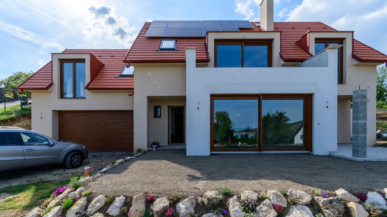 Maison à Badacsonytomaj, Hongrie, 251 m² - image 1