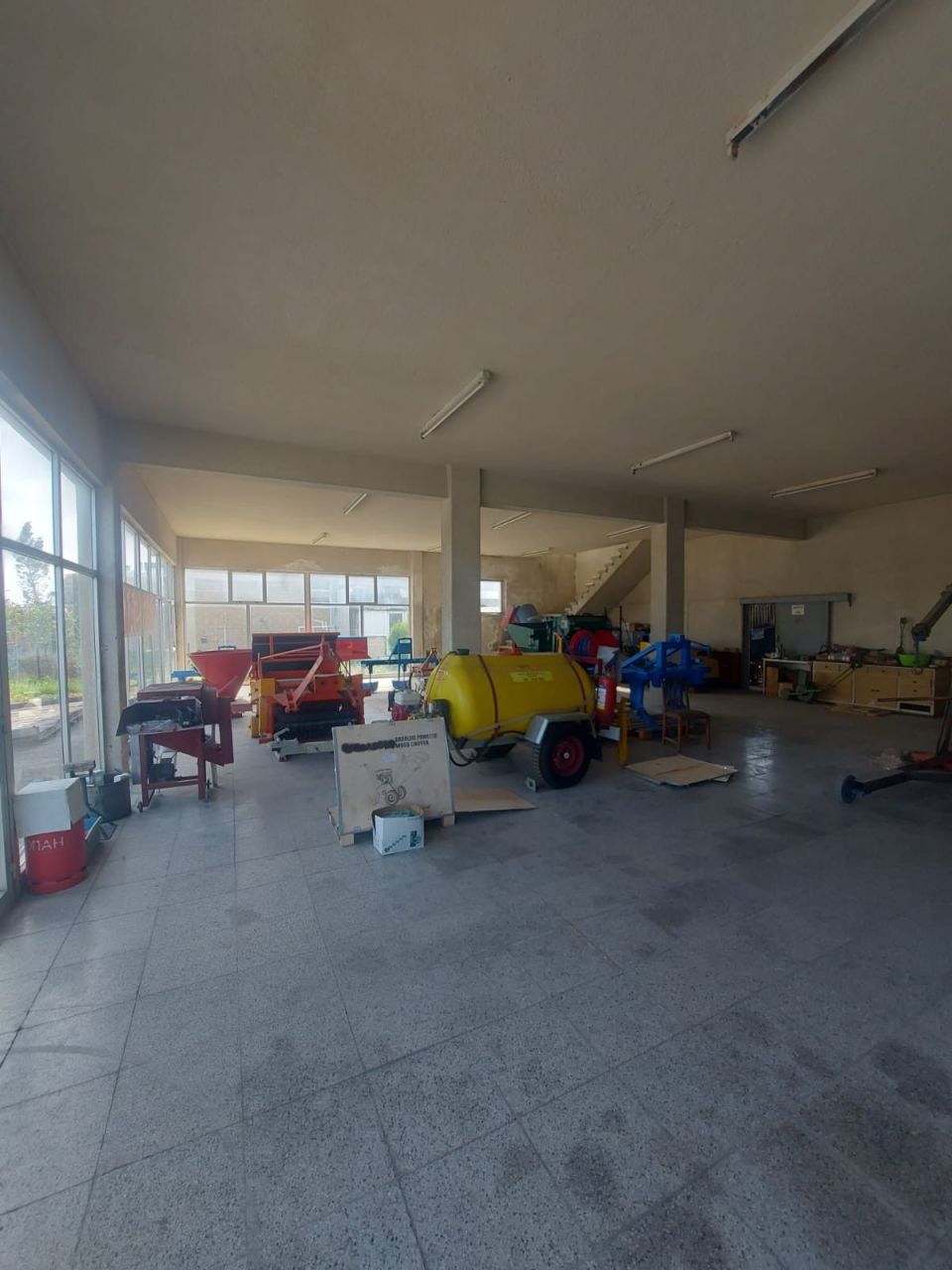 Villa en Lárnaca, Chipre, 1 500 m² - imagen 4