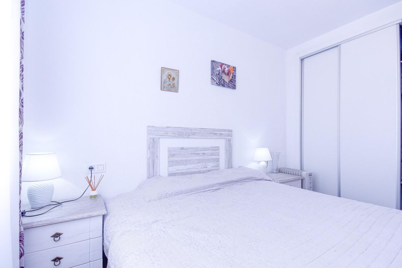 Flat in Torrevieja, Spain, 59 m² - picture 6