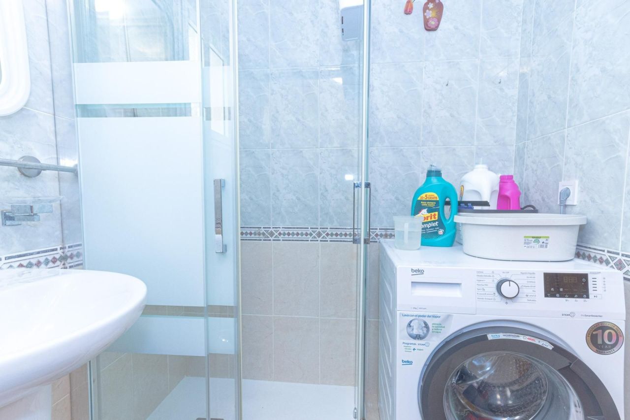 Flat in Torrevieja, Spain, 59 m² - picture 10