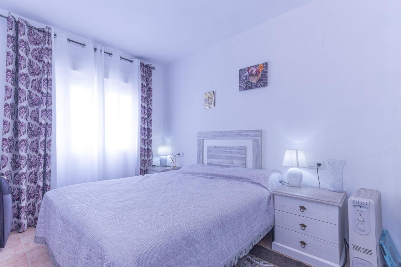 Flat in Torrevieja, Spain, 59 m² - picture 5