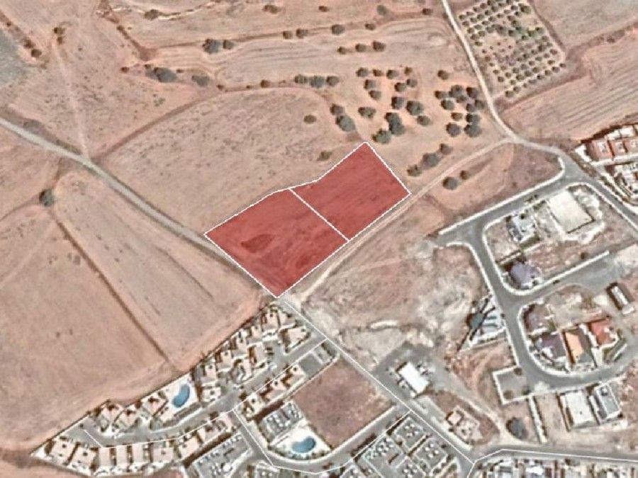 Terreno en Lárnaca, Chipre, 6 021 m² - imagen 4